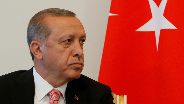 Erdogan aprueba la reforma constitucional que reforzará sus poderes