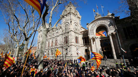 El Gobierno español, dispuesto a acabar con el referéndum catalán: ¿hasta dónde podría llegar?