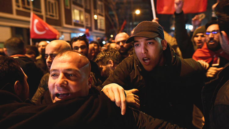 Turquía afirma que "pronto comenzarán guerras santas en Europa"