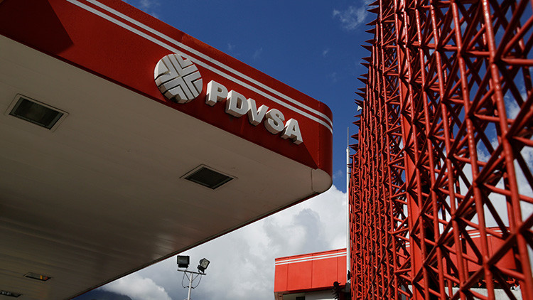 Venezuela afirma que alcanzó casi un 100 % del recorte pactado de producción petrolera
