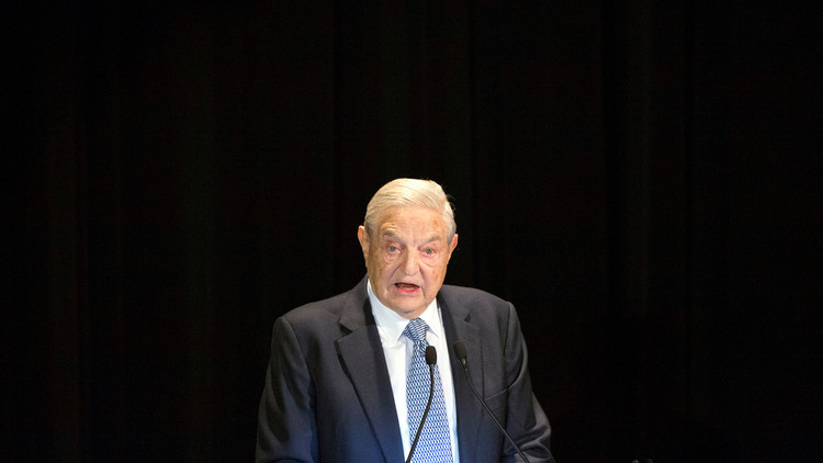 Aprender de los mejores: ¿En qué acciones han invertido últimamente Buffett y Soros?