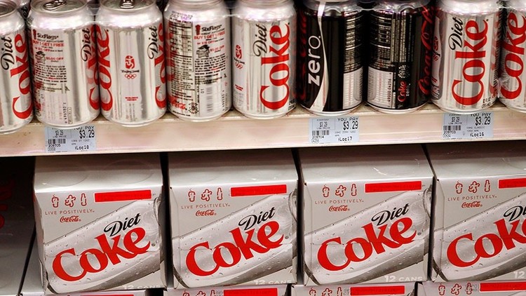 Científicos explican por qué debería dejar de tomar refrescos dietéticos