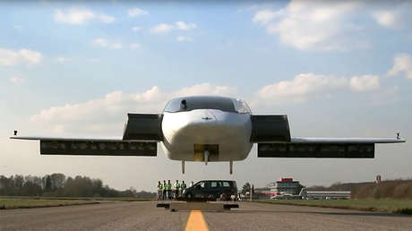 Video: Las espectaculares pruebas del primer 'coche volador'