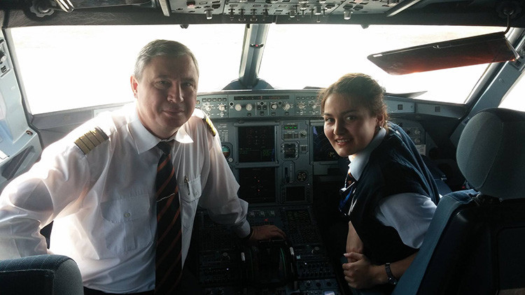 El piloto de Aeroflot que 'bailó' con dos cazas de la OTAN responde a RT todas las preguntas