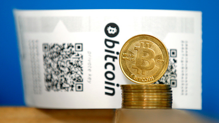 El bitcóin bate todos sus récords y roza los 1.600 dólares