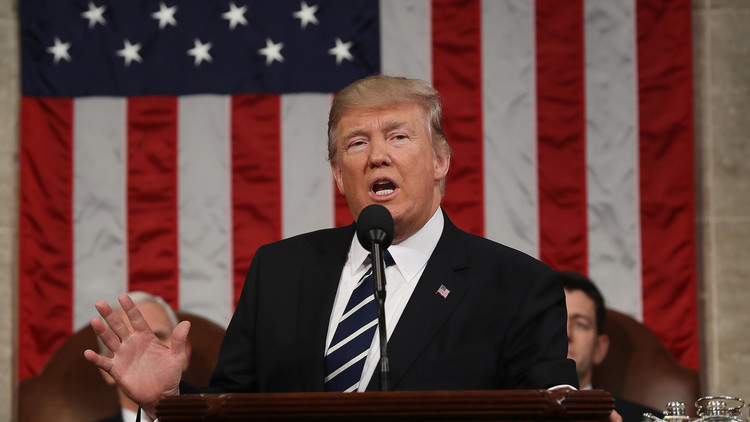 Trump sobre sus presuntos lazos con Moscú: "¿Cuándo va a terminar esta farsa?"