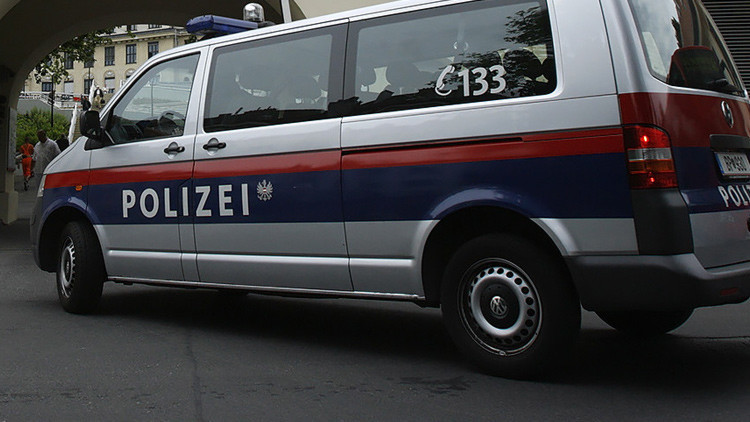 Toman como rehén a una persona durante el asalto a un banco en Austria