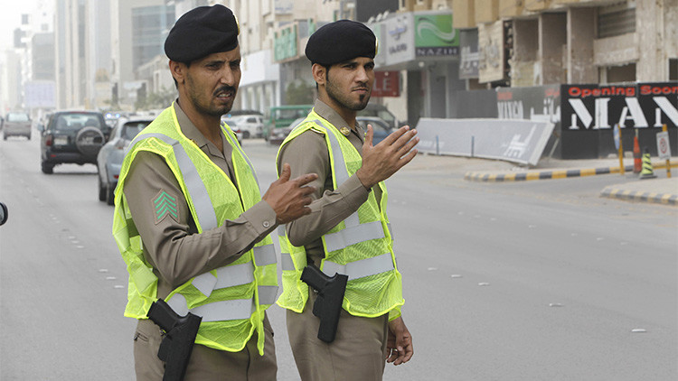 Un hombre armado abre fuego en una escuela privada en la capital de Arabia Saudita