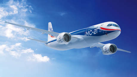Todo listo para el primer vuelo del avión ruso que competirá contra Boeing y Airbus