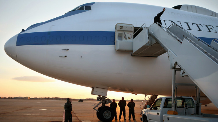 EE.UU.: Una tormenta causa daños a dos 'aviones del juicio final'