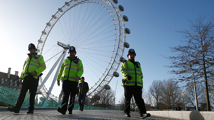 Evacúan uno de los lugares más turísticos de Londres por bomba de "Primera o Segunda Guerra Mundial"