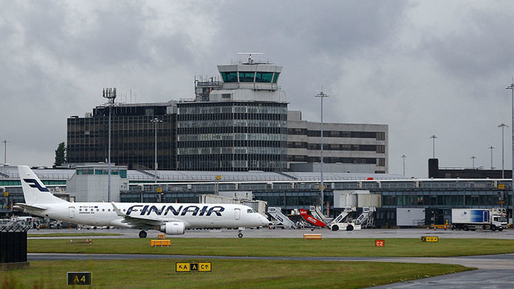 Evacúan una terminal del aeropuerto de Mánchester por un paquete sospechoso