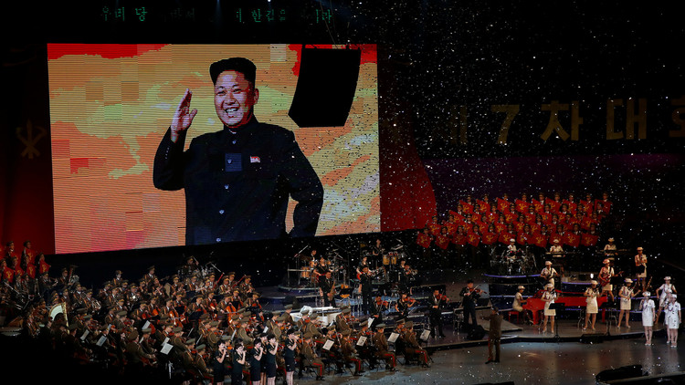VIDEO: Kim Jong-un celebra de forma fastuosa el lanzamiento de su primer misil intercontinental