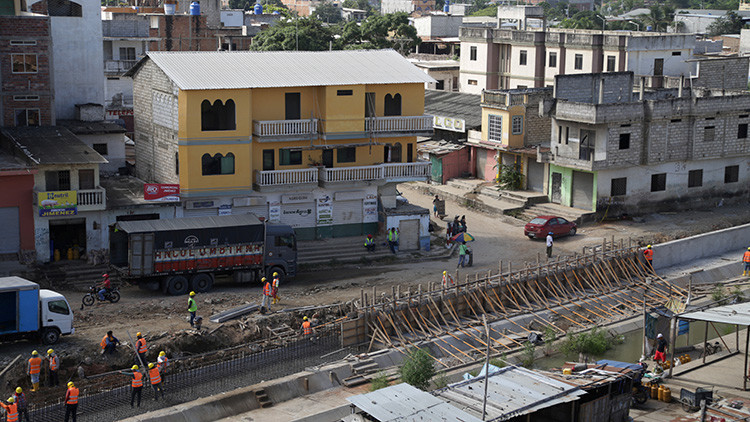 Ecuador suspende la construcción del muro en la frontera con Perú