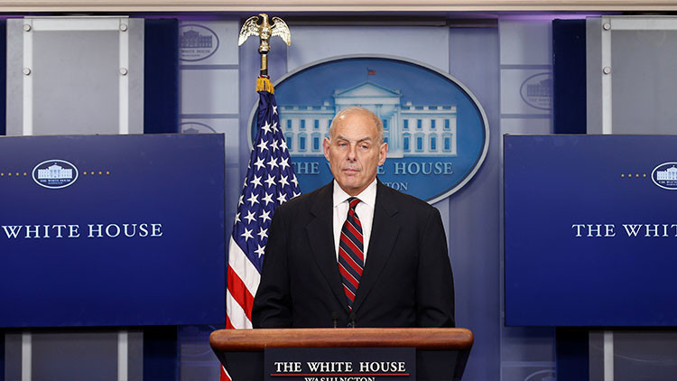 "La estrella de mi Administración": ¿Por qué Trump elogia tanto a su nuevo jefe de Gabinete?