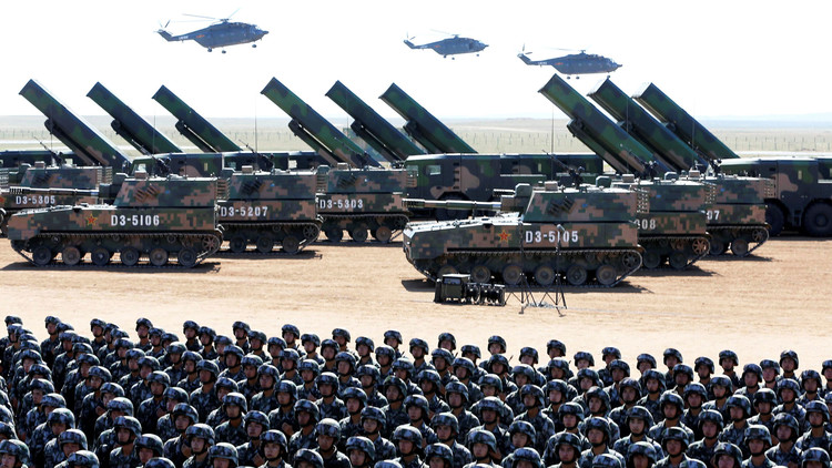 China Presenta Nuevas Unidades Belicas En Un Imponente Desfile Militar Video Rt