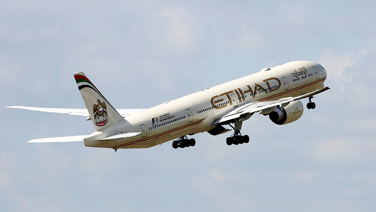 Terroristas detenidos en Australia planeaban hacer explotar un avión entre Sídney y Abu Dabi