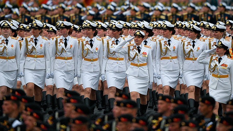 La Fuerza Aérea de Rusia contará con mujeres pilotos