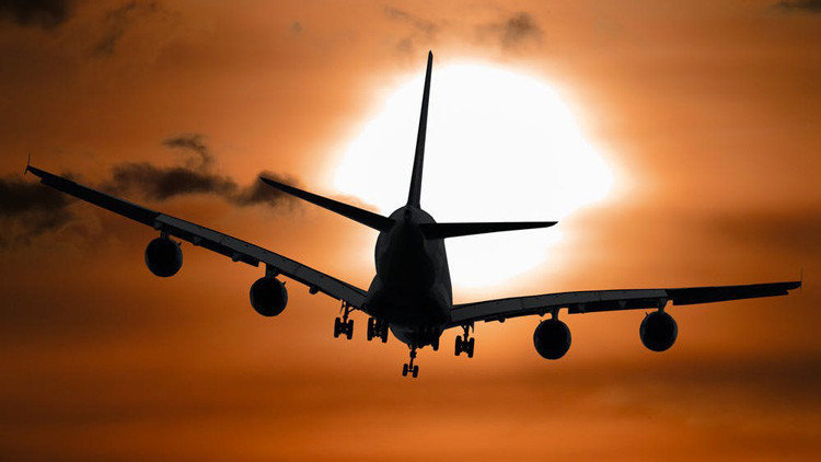 'Resacón en Las Vegas' más allá de la pantalla: Se duerme en un avión y despierta en otro continente