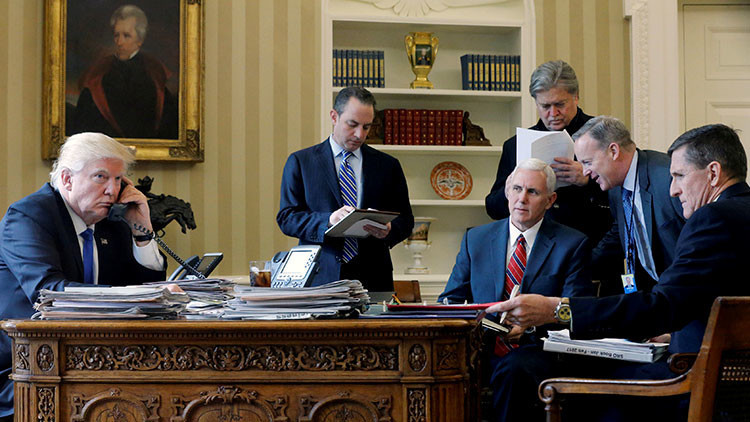 Fugitivos de la Casa Blanca: los brutales cambios en el Gobierno de Trump en una sola foto
