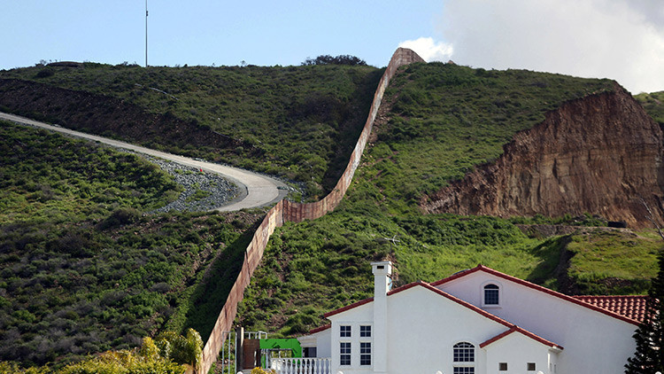 México afirma que "no pagará de ninguna manera y bajo ninguna circunstancia" por el muro de Trump