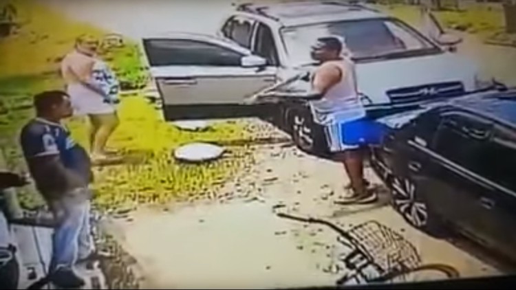 FUERTE VIDEO: Dispara a sangre fría al panadero por venderle un pan 'viejo'