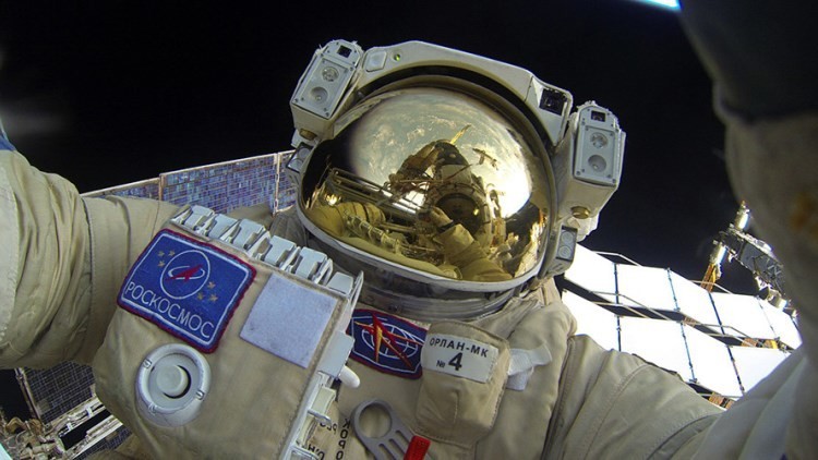Rusia y China explorarán juntas la Luna y el espacio exterior desde el 2018