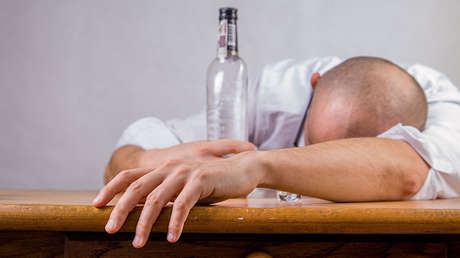 Resacas casi eternas: ¿Por qué con los años toleramos cada vez menos el consumo de alcohol?