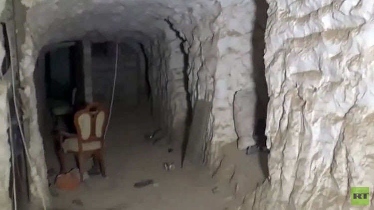 Video: Así vivían los yihadistas dentro de una colina fortificada cerca de Deir ez Zor