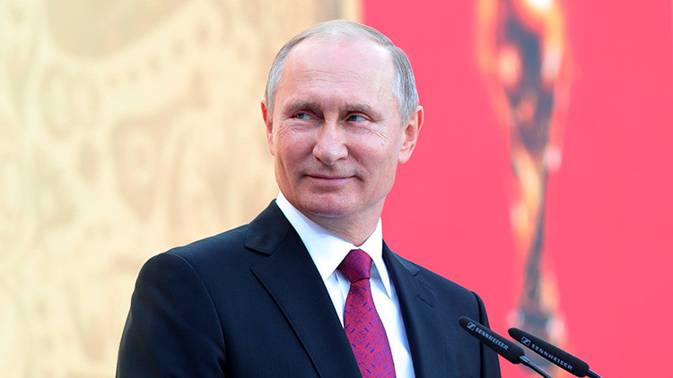 Hacia el Mundial 2018: Putin da inicio al Tour del Trofeo más largo de la historia