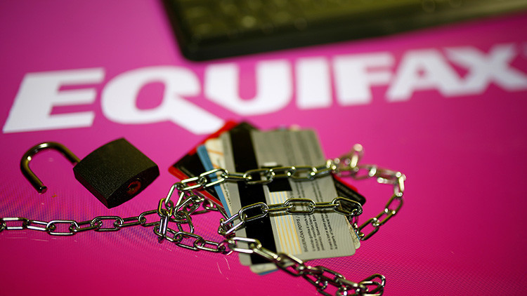Los autores del 'hackeo' contra Equifax exigen un rescate de 2,6 millones de dólares en bitcoines