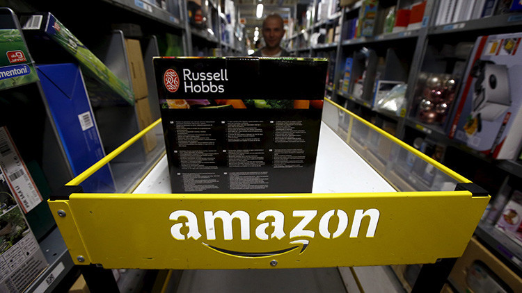 Acusan a una pareja por robar un millón de dólares de Amazon