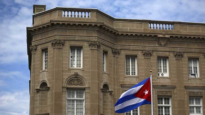 EE.UU. expulsa a 15 diplomáticos de la Embajada cubana en Washington