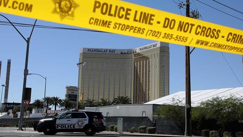 El lugar del tiroteo masivo durante el festival de música Route 91, cerca del hotel Mandalay Bay Resort en Las Vegas, Nevada (EE.UU.), el 2 de octubre de 2017.