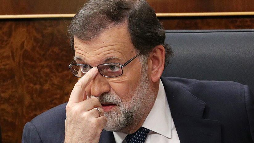 Ultimátum de Rajoy a Puigdemont: le da 8 días para rectificar