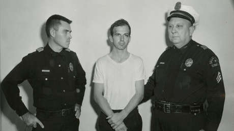 Archivo desclasificado de la CIA: Oswald habló con un agente de la KGB antes de matar a Kennedy