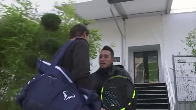 "¿Quién es usted?": Guardia no reconoce a Rafael Nadal y casi le impide entrenar en París (VIDEO)