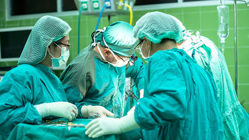 Llevan a cabo el primer transplante de cabeza humana con éxito 5a0ee356e9180fd02c8b4567