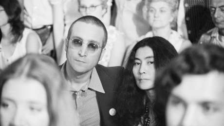 Hallan en Berlín los diarios de John Lennon robados hace 10 años