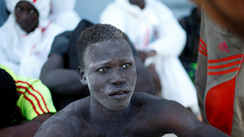 "Mutilados y asados vivos": El destino de los esclavos nigerianos vendidos en Libia
