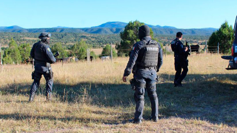México: Narcos atacan una comandancia, matan a un guardia y dejan un mensaje escrito en su cadáver