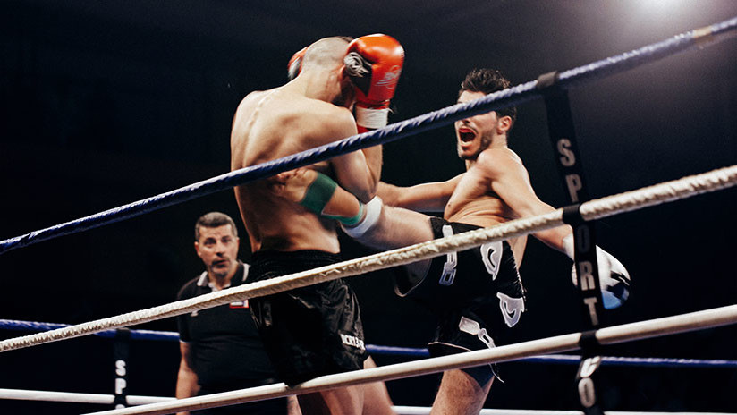 FOTOS: Luchador de boxeo tailandés sufre un terrible golpe que le hundió la frente