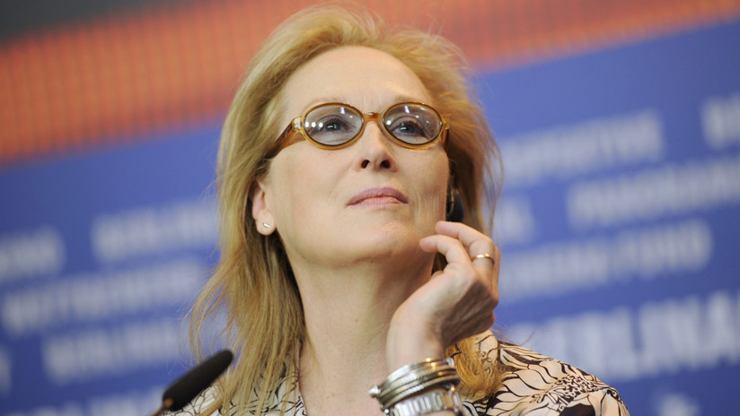 Los Ángeles se llena de carteles que implican a Meryl Streep en un escándalo sexual por su silencio