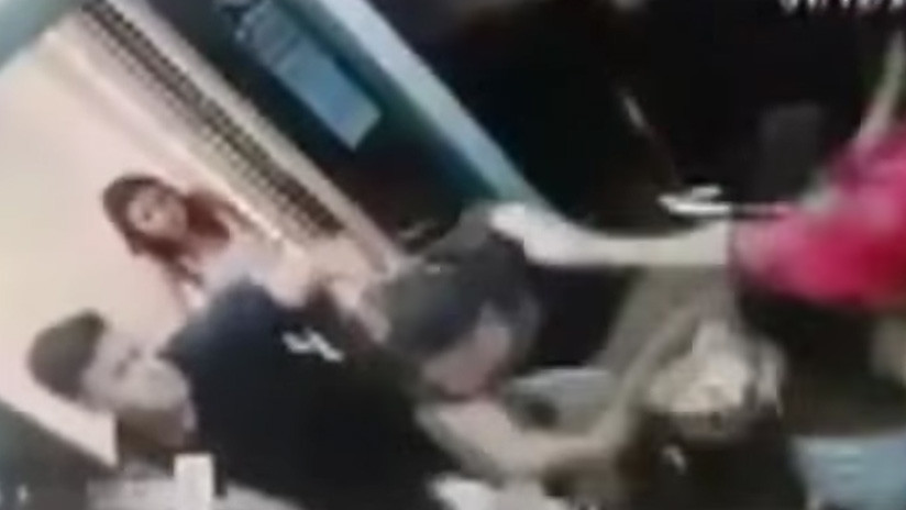 VIDEO: Cuatro hombres, dos pistolas y un aterrador tiroteo en el ascensor de un hotel en Brasil