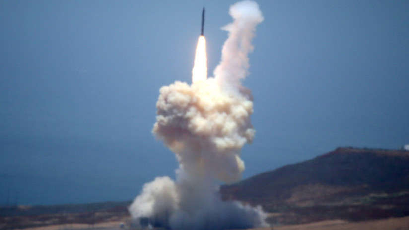 Gorbachov insta a Rusia y EE.UU. a "prevenir el colapso" del histórico tratado de desarme nuclear