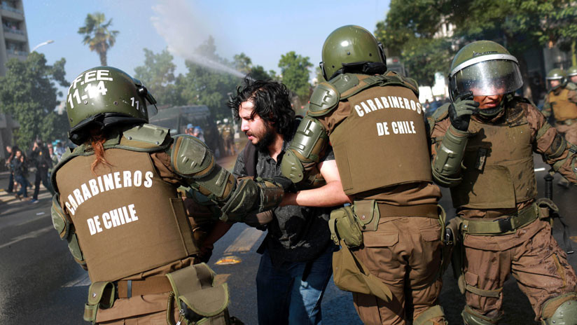 Más de 50 detenidos en las primeras horas del papa Francisco en Chile (VIDEOS)