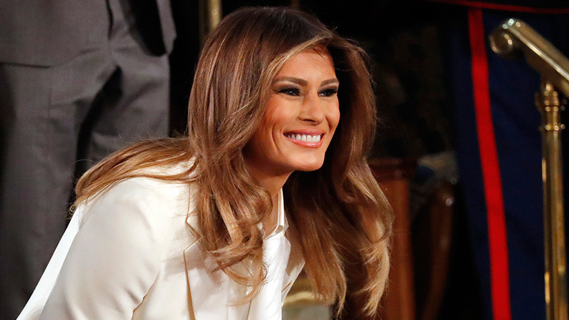 Melania Trump atrae las miradas durante la intervención de su marido ante el Congreso