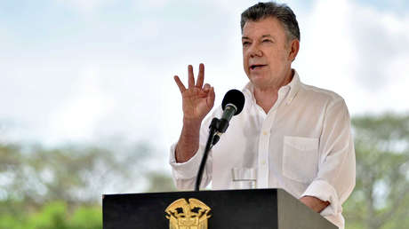 Santos suspende la reanudación de diálogos con el ELN tras ataques