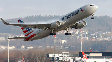 VIDEO Y FOTOS: Echan de un avión de American Airlines a la modelo 'fitness' más famosa de Instagram