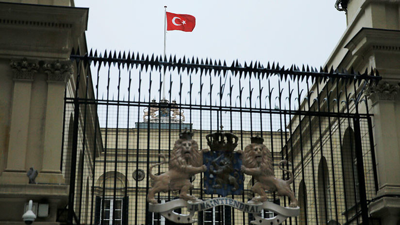 Países Bajos retira a su embajador de Turquía